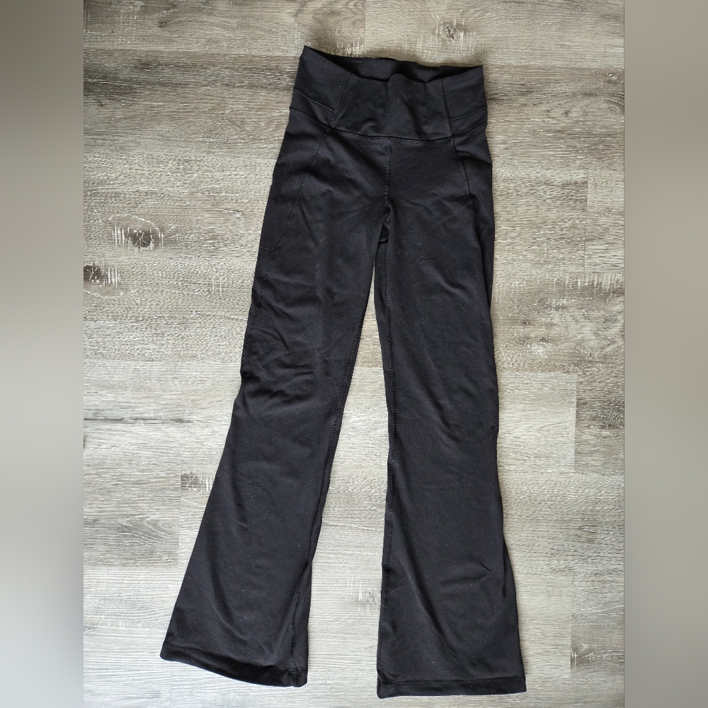 Lululemon Groove Flared Yoga Pants Size 8